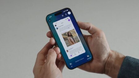 কারপ্লে লাইভ অ্যাক্টিভিটিজ