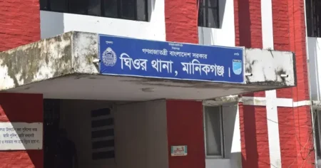 নেতাকর্মীর নামে মামলা