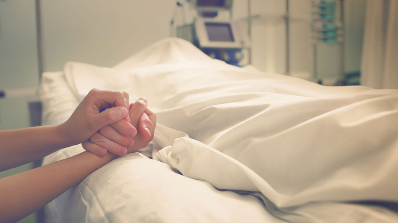 তরুণ বয়সে মৃত্যু