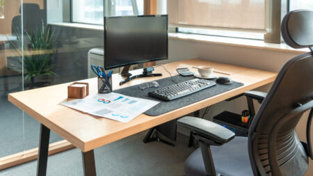 দীর্ঘস্থায়ী কম্পিউটার