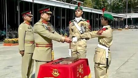 পাকিস্তানে মর্যাদাপূর্ণ পদক