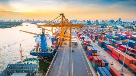 ১৫ অক্টোবর থেকে বন্দরের সেবার জন্য কার্যকর হবে ৪১ শতাংশ বর্ধিত ট্যারিফ বন্দরের ট্যারিফ বৃদ্ধি