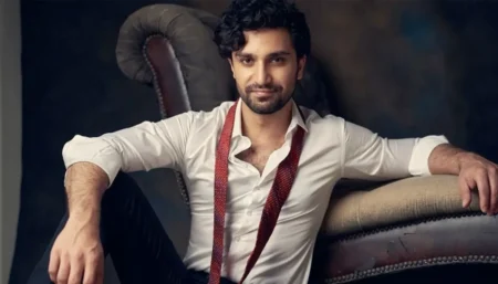 বাংলাদেশে আসছেন আহাদ রাজা মীর