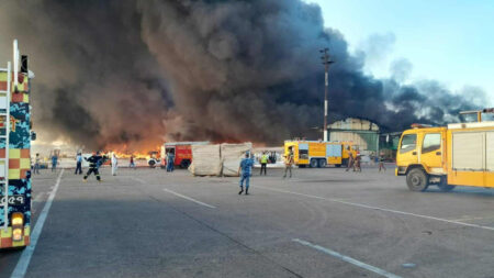 বিমানবন্দরে কার্গো টার্মিনালে আগুন