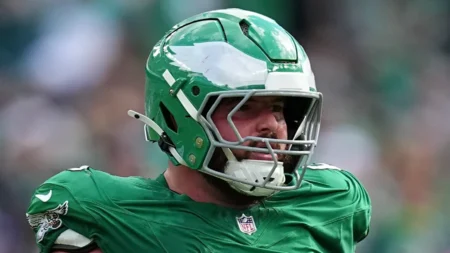 Eagles Star Forced to Bury Coaching Staff After Cowboys Loss Cowboys Eagles comeback