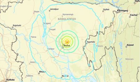 মৃত্যু বেড়ে ১০, বড় ভূমিকম্পের আগাম বার্তা বিশেষজ্ঞের ভূমিকম্প