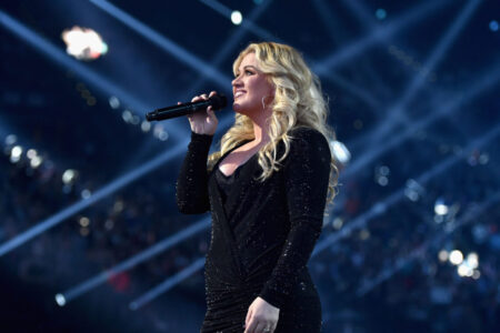 Kelly Clarkson’s American Idol Audition: From Car to Superstardom American Idol winner