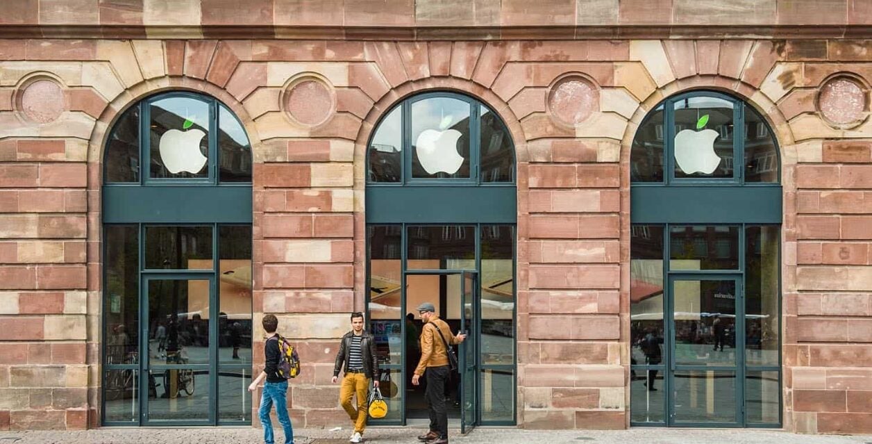 Apple Faces Polish Antitrust Probe Over App Tracking Transparency Rules