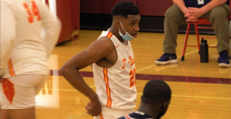 Asjon Anderson scores 28 points