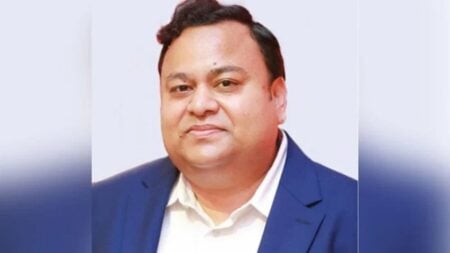 পদ্মা ব্যাংকের সাবেক চেয়ারম্যানসহ ৪ জনের বিরুদ্ধে মানিলন্ডারিং মামলা Bank