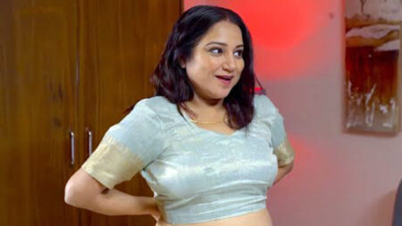 নতুন ওয়েব সিরিজ রিলিজ, গল্পে সম্পর্কের নতুন মোড়! Web Series