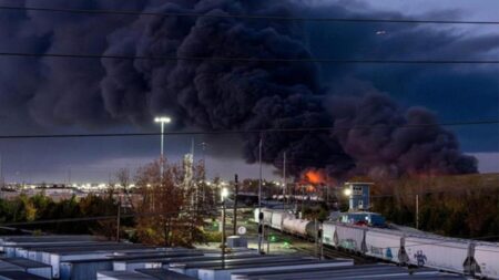 বিমান বিধ্বস্ত