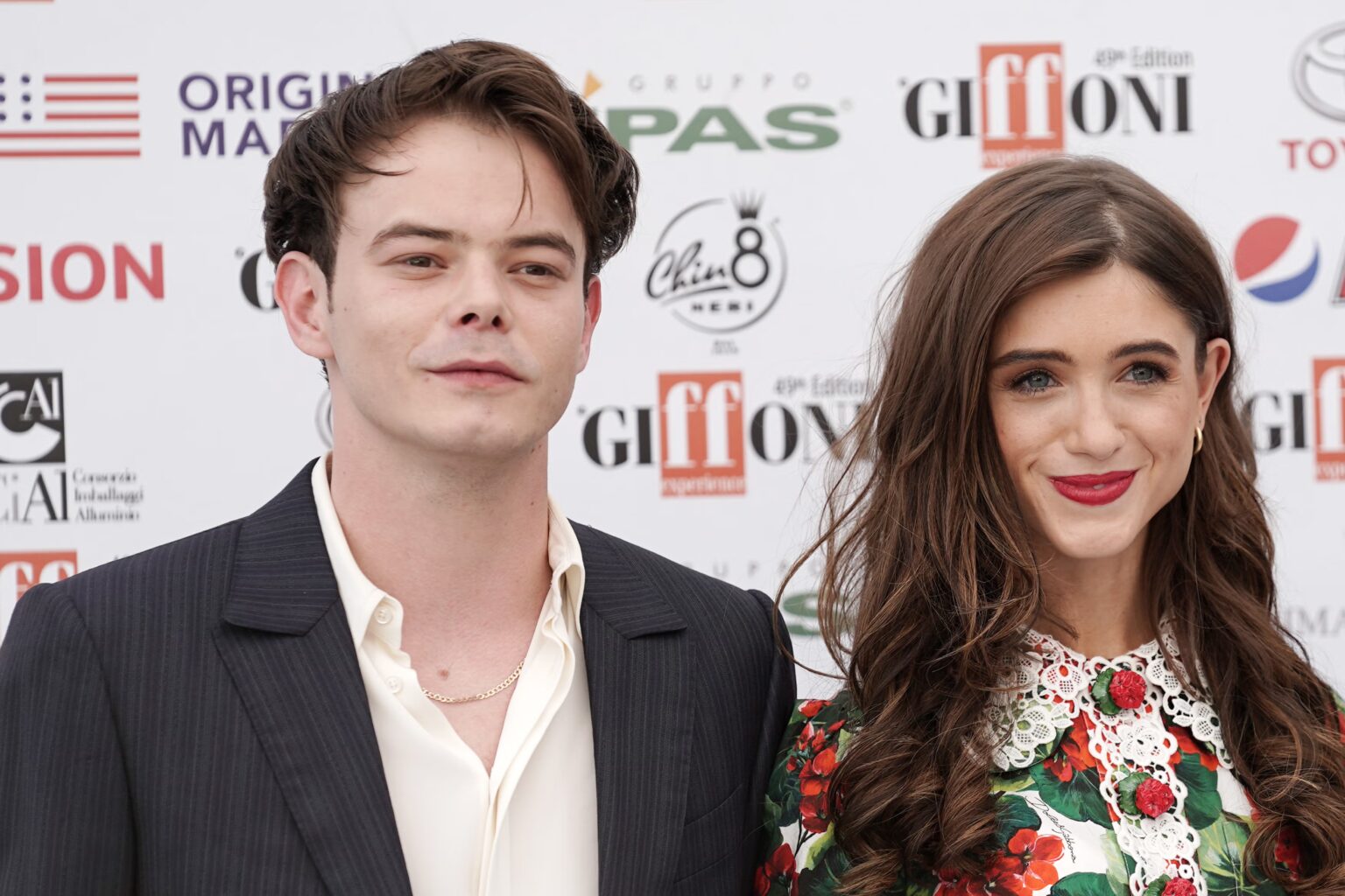 Charlie Heaton Reveals Rare Details on Working with Girlfriend Natalia Dyer Charlie Heaton Natalia Dyer