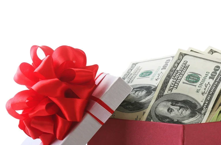 Debevoise Bonus Match Confirms Market-Wide Pay Standard for Associates