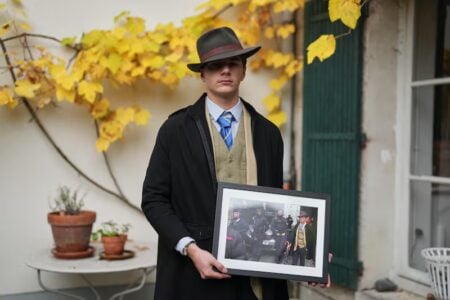 Fedora Man Louvre Mystery Solved Meet the Teen Behind the Viral Heist Photo