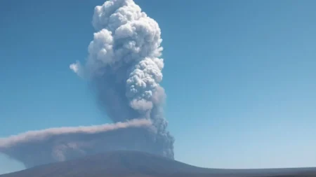 Hayli Gubbi volcano eruption