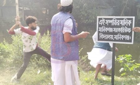 তৌহিদী জনতার হামলায় বাউল আবুল সরকারের তিন ভক্ত আহত Manikganj