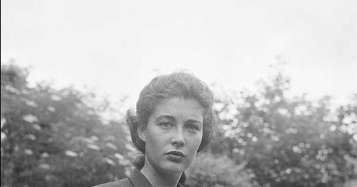 Lise Bourdin, French Model and Actress, Dies at 99