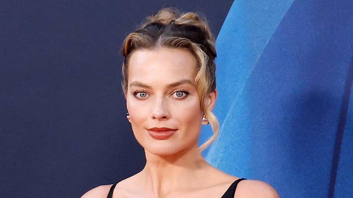 Margot Robbie marriage pressure