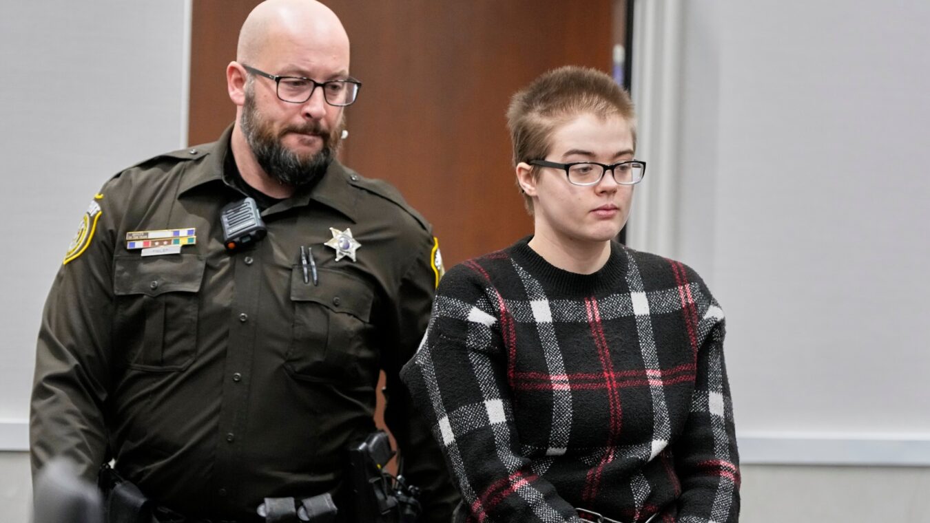 Morgan Geyser Missing: Slender Man Stabbing Convict Flees Wisconsin Group Home Morgan Geyser Missing: Slender Man Stabbing Convict Flees Wisconsin Group Home