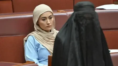 Pauline Hanson's Burka Protest Shuts Down Australian Senate