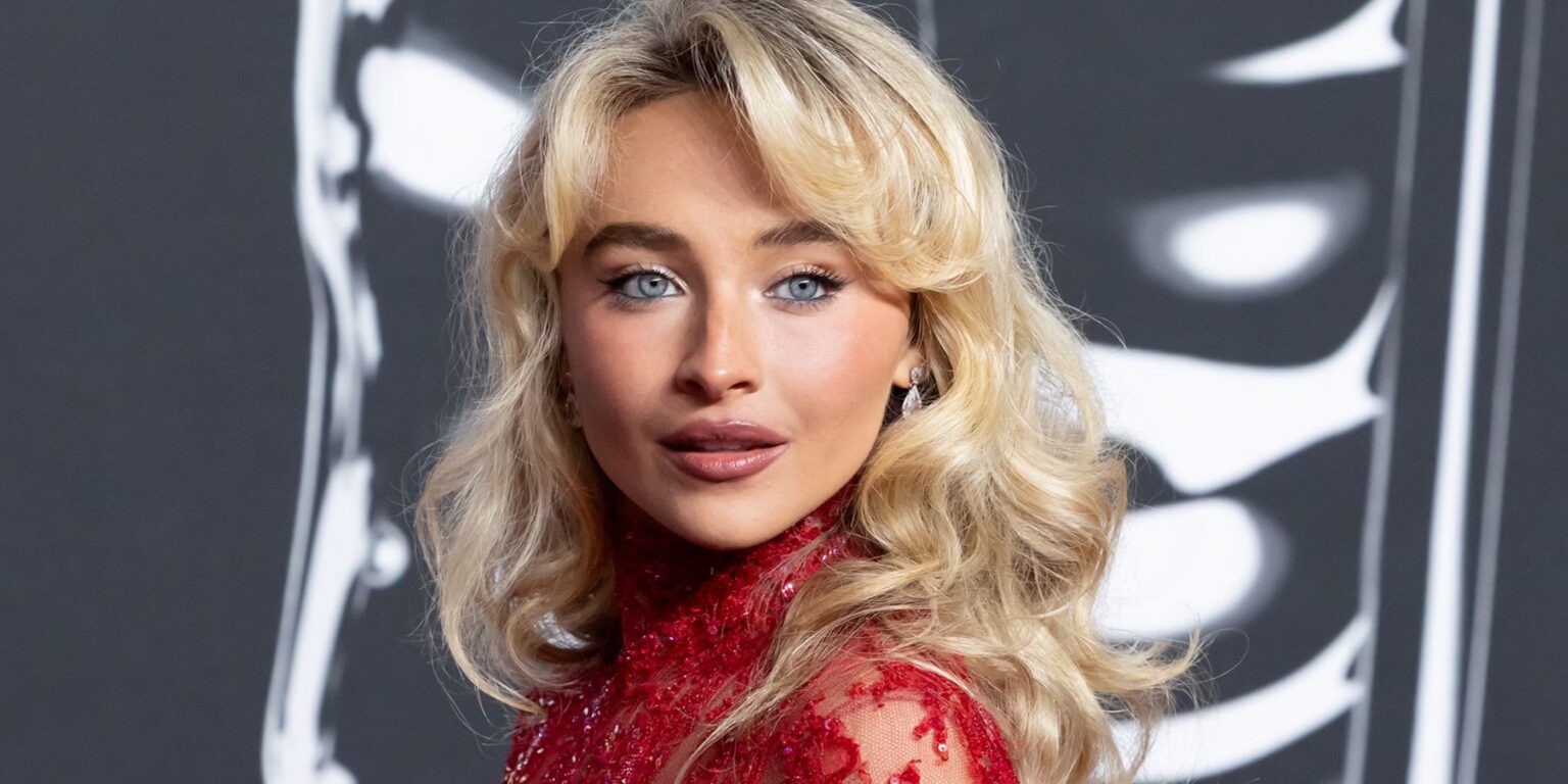 Sabrina Carpenter Caps Record-Breaking Tour, Lands Lead in Universal’s ‘Alice in Wonderland’ Musical Sabrina Carpenter Alice in Wonderland