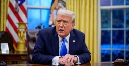 Trump’s Apparent ‘Freeze’ During Oval Office Medical Emergency Reignites Health Debate Trump