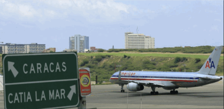 US Aviation Warning Sparks Venezuela Flight Cancellations Amid Military Buildup Venezuela flights