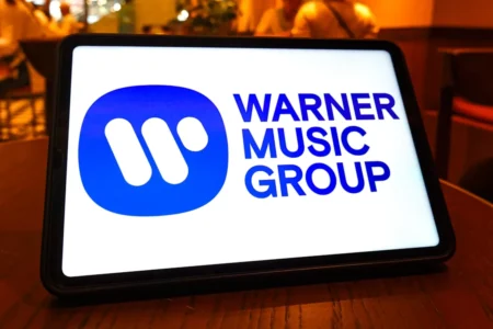 Warner Music Group and Suno Forge Landmark AI Music Partnership Ending Copyright Lawsuit