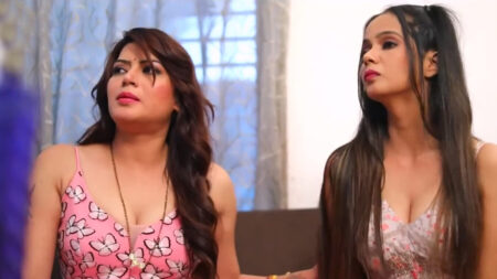 রহস্যে মোড়ানো এক অনন্য প্রেমের গল্প নিয়ে সেরা ওয়েব সিরিজ! ওয়েব সিরিজ