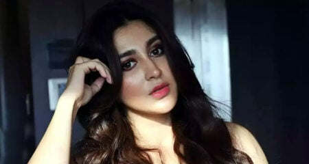 ওটিটি জগতে জনপ্রিয় কিছু ওয়েব সিরিজ, পরিবারসহ দেখার আগে ভাবুন! ওয়েব সিরিজ