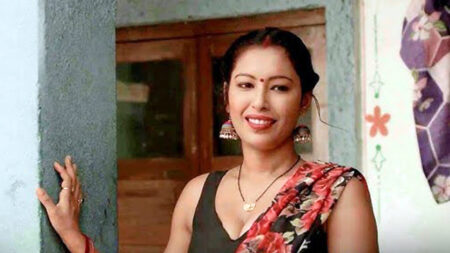 নতুন ওয়েব সিরিজে সম্পর্কের টানাপোড়েন, দর্শকদের মধ্যে উত্তেজনা তুঙ্গে! ওয়েব সিরিজ