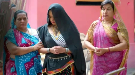 প্রতি মিনিটে ঘনিষ্ঠ দৃশ্য, রাতের ঘুম কেড়ে নেবে এই ওয়েব সিরিজ ওয়েব সিরিজ