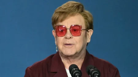 Elton John blindness