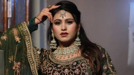 খুশবুর ময়নাতদন্ত