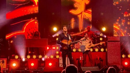 Red Clay Strays Win First CMA and Rally for Unity with “People Hatin'” Performance Red Clay Strays CMA Awards