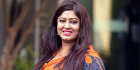 অভিনেত্রী মৌসুমী