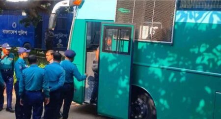 ট্রাইব্যুনালে দুই সেনা কর্মকর্তা