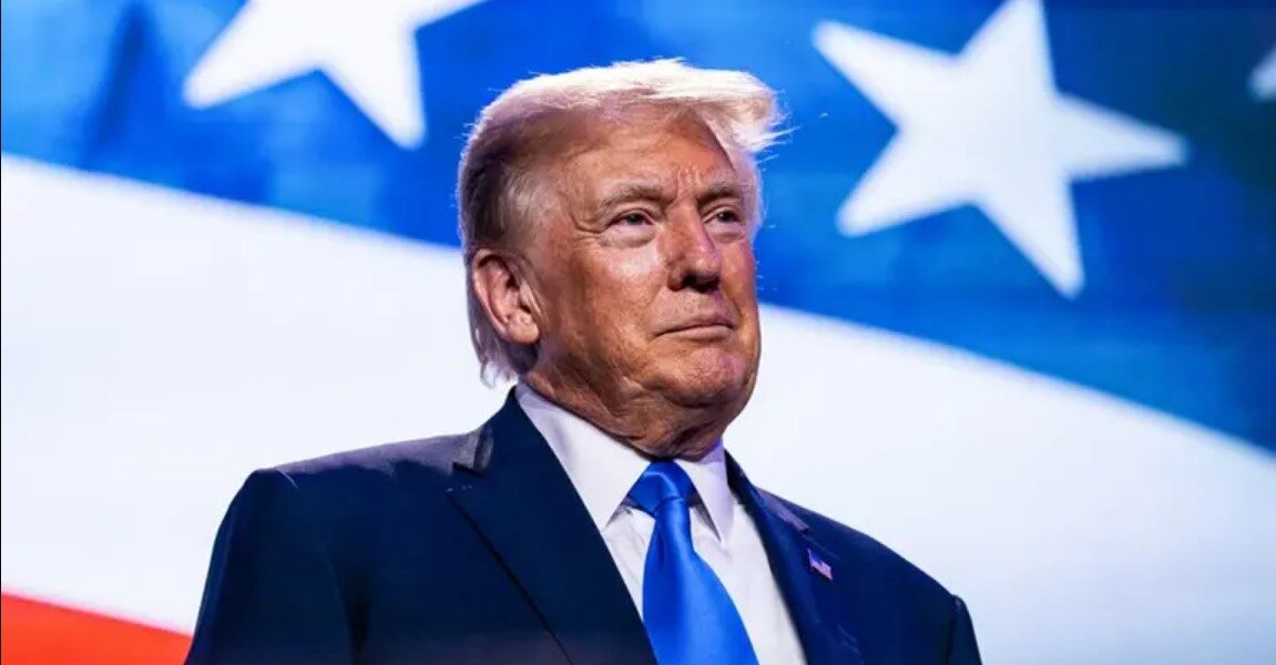 প্রেসিডেন্ট ডোনাল্ড ট্রাম্প