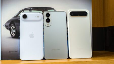 Apple Reportedly Cancels iPhone Air 2, Casting Doubt on Samsung’s Galaxy S26 Edge ultra-thin phones