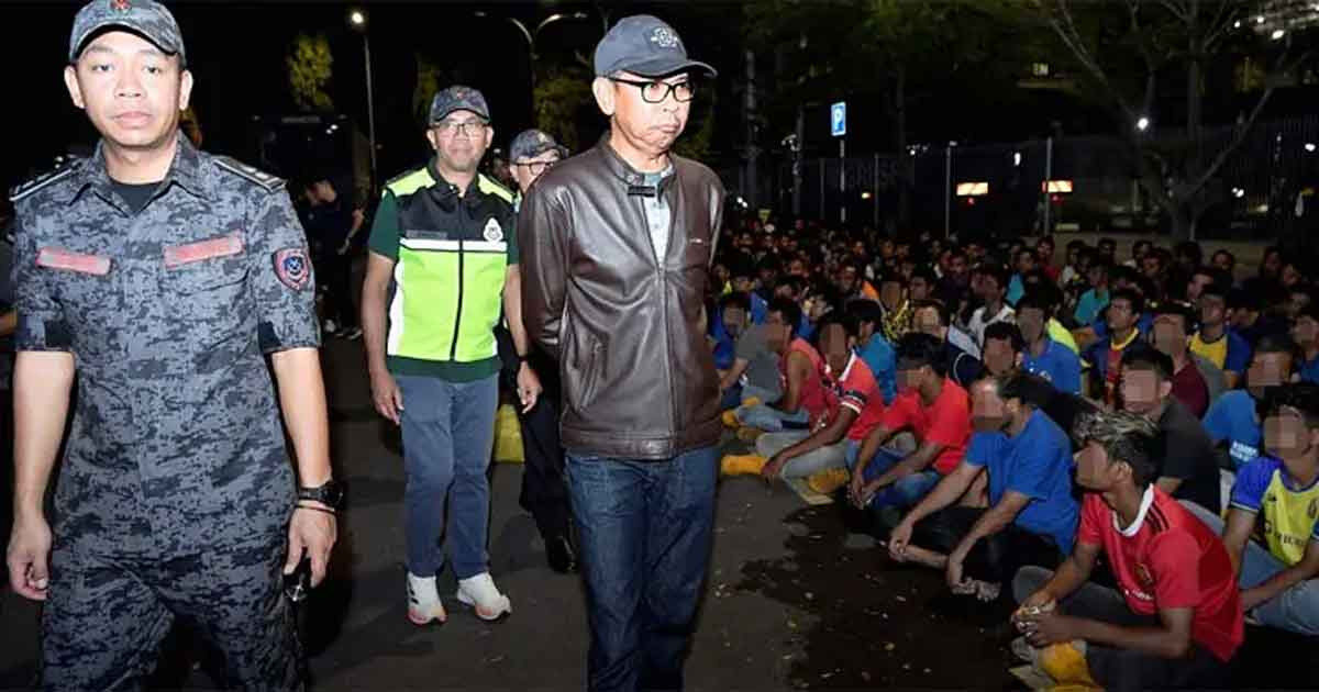 অবৈধ অভিবাসী আটক