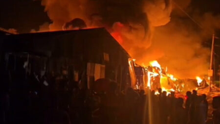 গোডাউনে আগুন