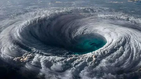 লঘুচাপ ও ঘূর্ণিঝড়ের শঙ্কা