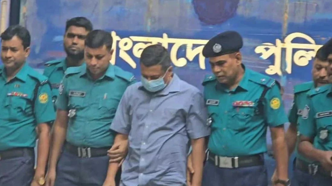 ট্রাইব্যুনালে হাজির 