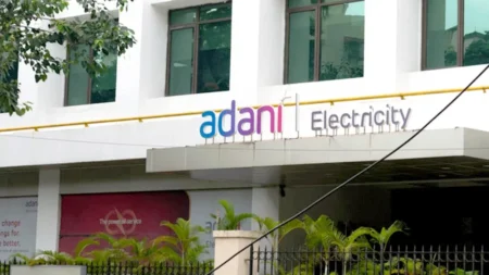 তিন কোটি ডলার পরিশোধ