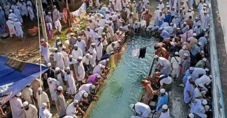 দুই মুসল্লির মৃত্যু