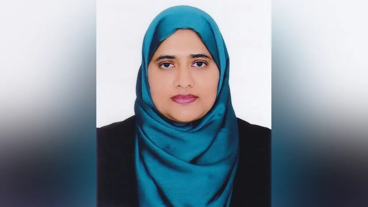 নারী জেলা প্রশাসক