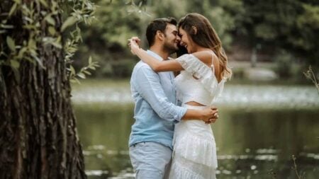 বন্ধুত্ব নয়, ৯৭ শতাংশ নারী কী ধরনের সম্পর্ক পছন্দ করেন? নারীদের সম্পর্ক