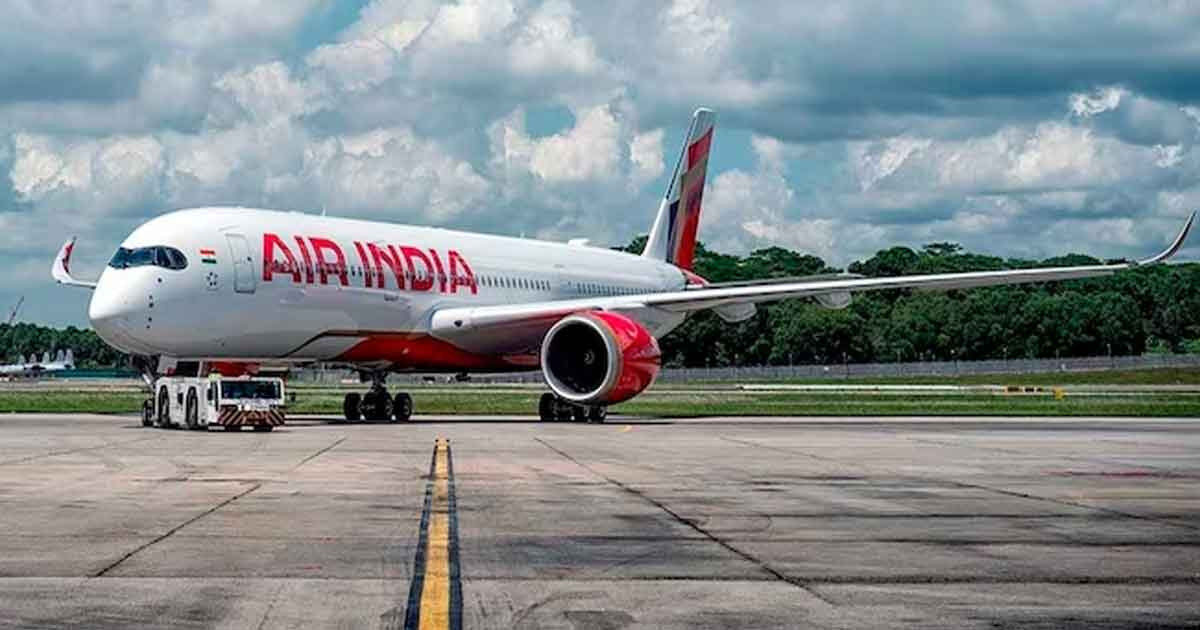 পুশকার্টের ধাক্কায় ভাঙল ইন্ডিয়ার বিমানের চাকা