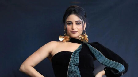 বিচ্ছেদের সিদ্ধান্ত নিলেন ঐশ্বরিয়া